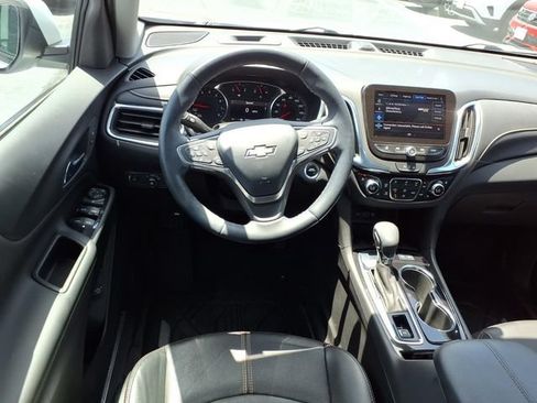 Used 2023 Chevrolet Equinox Premier FWD image 6