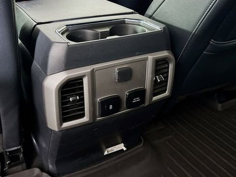 Used 2022 Ford F250 Lariat w/ Chrome Package image 29