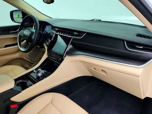 Used 2021 Jeep Grand Cherokee L Limited image 27