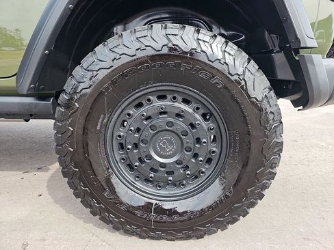 Used 2024 Jeep Wrangler Unlimited Rubicon 4xe w/ Technology Group image 36