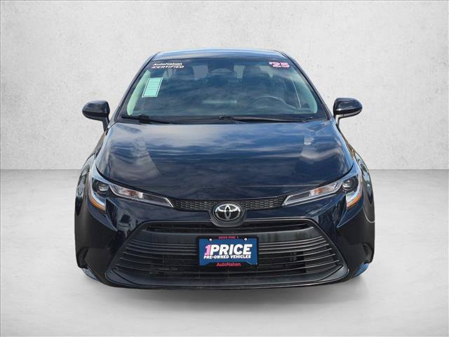 Used 2025 Toyota Corolla LE FWD image 2