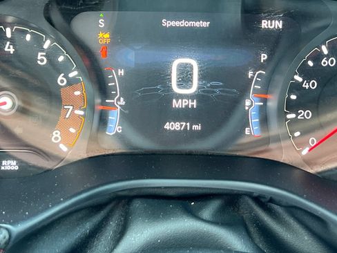 Used 2025 Jeep Compass Trailhawk AWD/4WD image 34