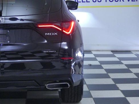 Used 2023 Acura MDX A-Spec AWD/4WD image 32