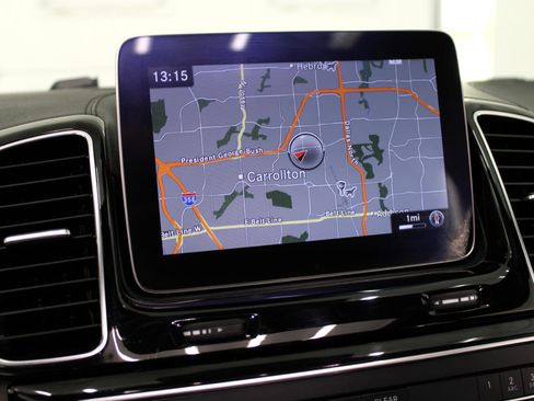 Used 2018 Mercedes-Benz GLS 450 4MATIC w/ Premium Package image 60