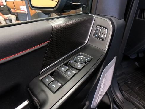 Used 2025 Ford F150 Raptor AWD/4WD image 12