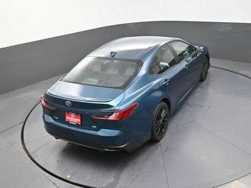 Used 2025 Toyota Camry SE FWD image 28