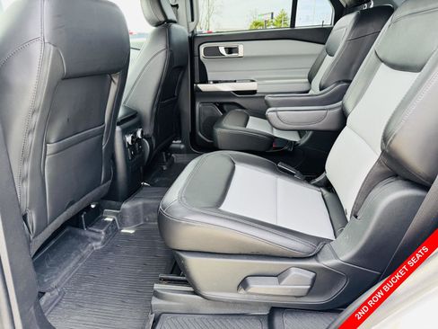 Used 2023 Ford Explorer XLT w/ Equipment Group 202A image 28