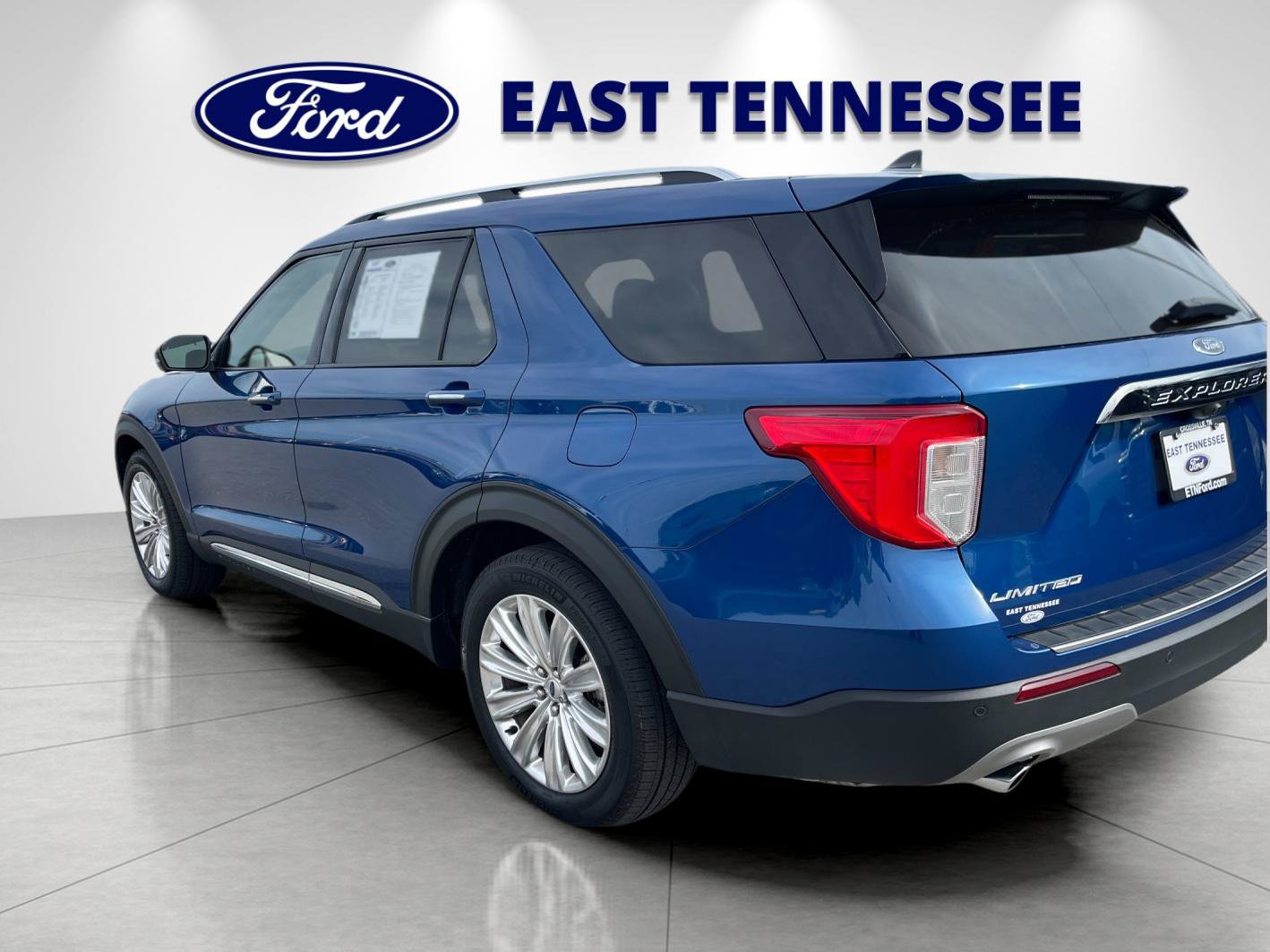 Used 2022 Ford Explorer Limited w/ Equipment Group 301A RWD image 5