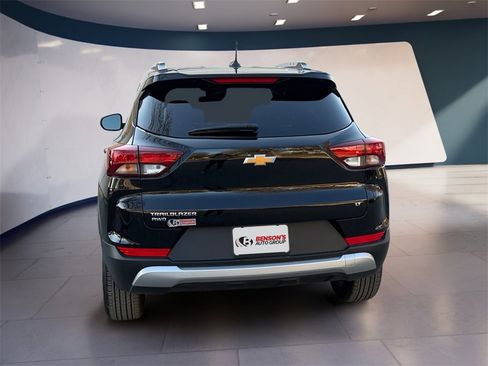 Used 2025 Chevrolet TrailBlazer LT image 4