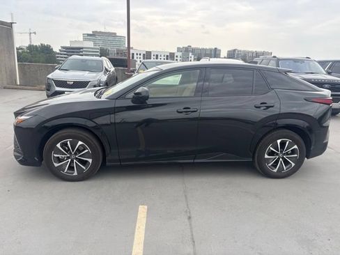 Used 2024 Lexus RZ 450e Premium AWD/4WD image 2