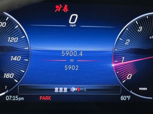 Certified 2025 Mercedes-Benz GLA 250 image 28