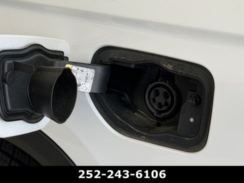 Used 2022 Jeep Grand Cherokee Limited 4xe w/ Luxury Tech Group II AWD/4WD image 49