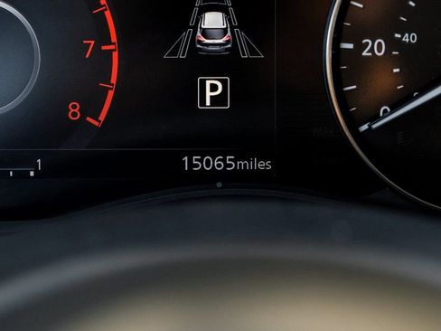 Used 2024 Nissan Kicks SV image 3