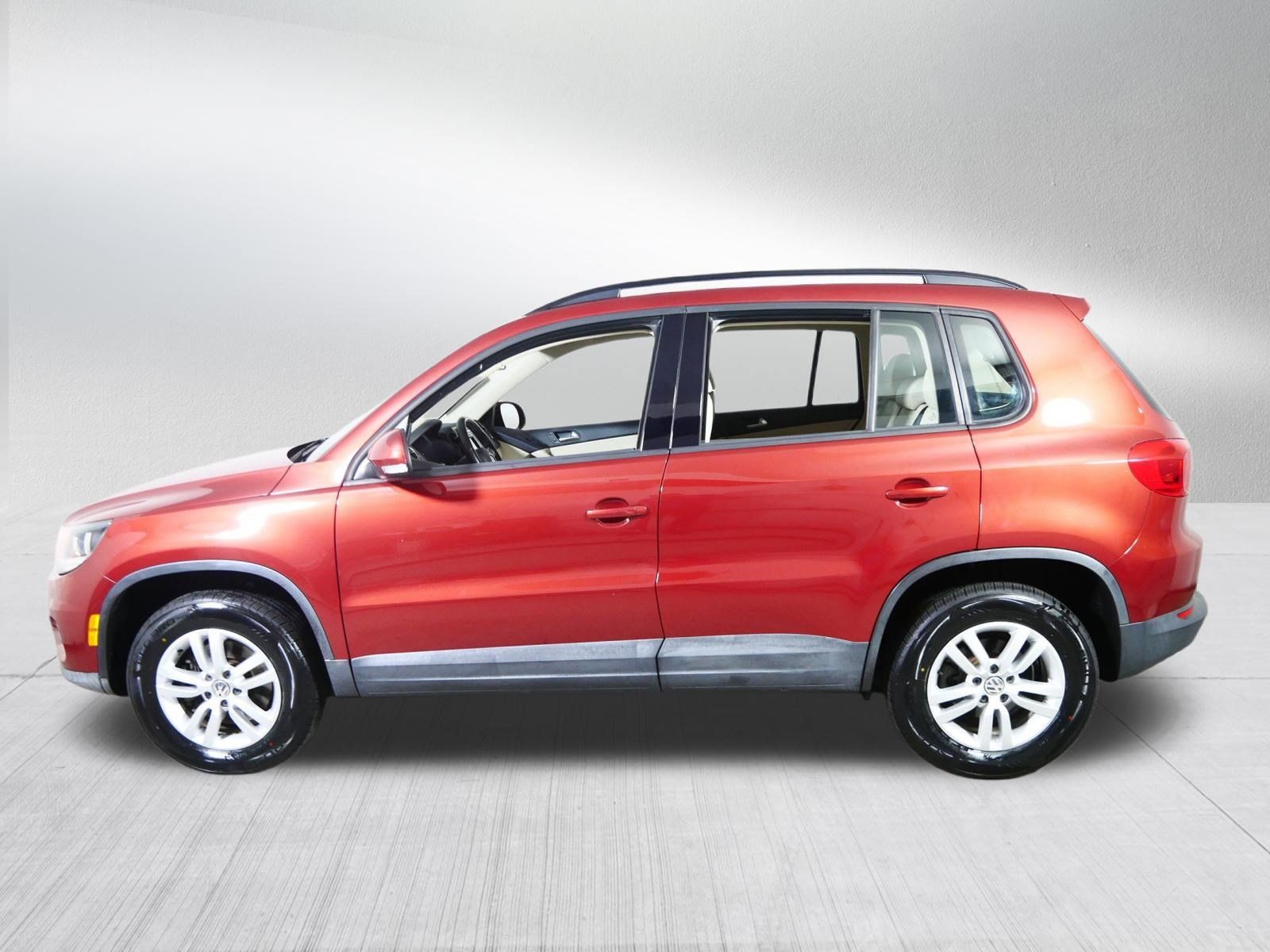 Used 2016 Volkswagen Tiguan S FWD image 4