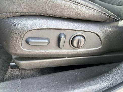 Used 2023 Buick Encore GX Preferred w/ Cold Weather Comfort Package FWD image 14