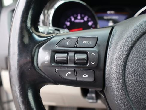 Used 2020 Kia Sedona SX FWD image 16