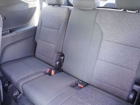 New 2026 Chevrolet Traverse LT w/ Driver Confidence Package image 12