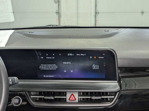 Used 2024 Kia Seltos S AWD/4WD image 18