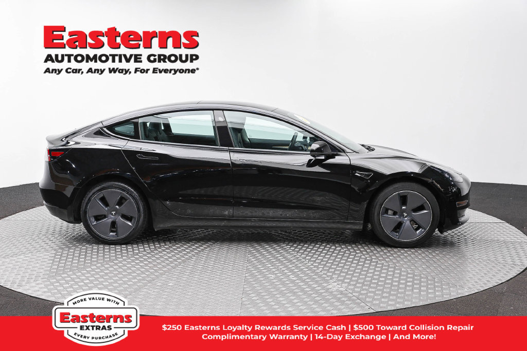 Used 2023 Tesla Model 3 Standard Range RWD image 5