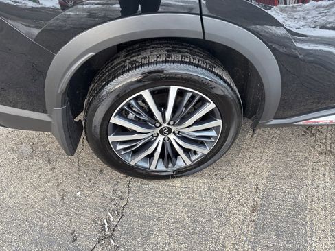 Certified 2025 INFINITI QX60 Sensory image 32
