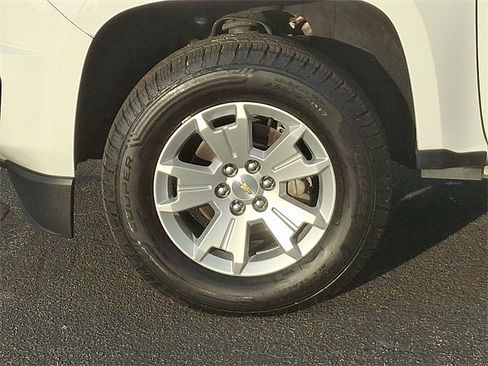 Used 2020 Chevrolet Colorado LT w/ Safety Package image 8