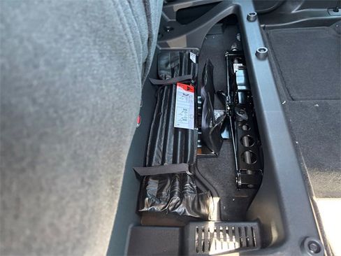 New 2025 Chevrolet Colorado LT image 27