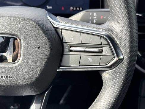 Used 2024 Honda Prologue EX image 8
