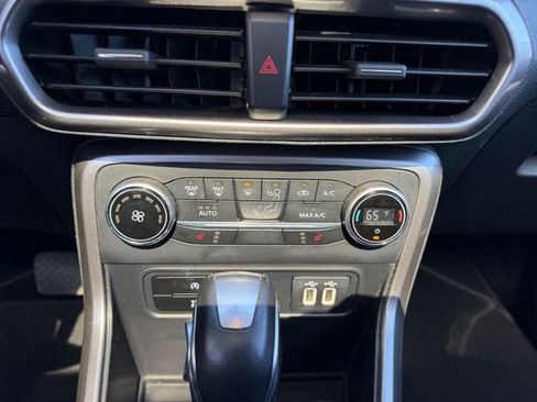 Used 2018 Ford EcoSport SE image 14