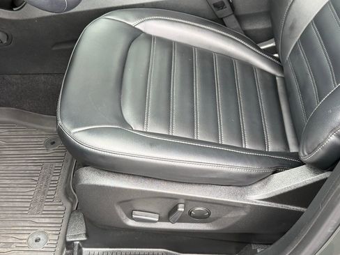 Used 2023 Ford Edge SEL w/ Convenience Package image 39