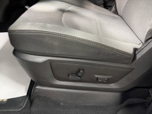 Used 2024 RAM 2500 Big Horn image 13