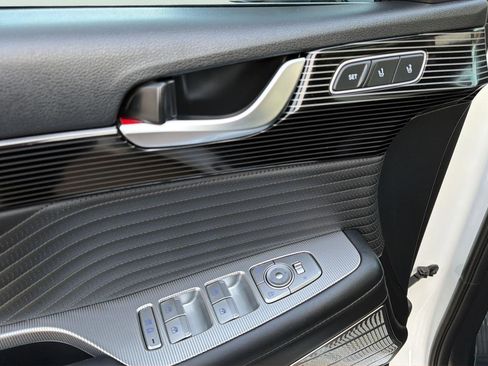 Used 2024 Hyundai Palisade Calligraphy image 26