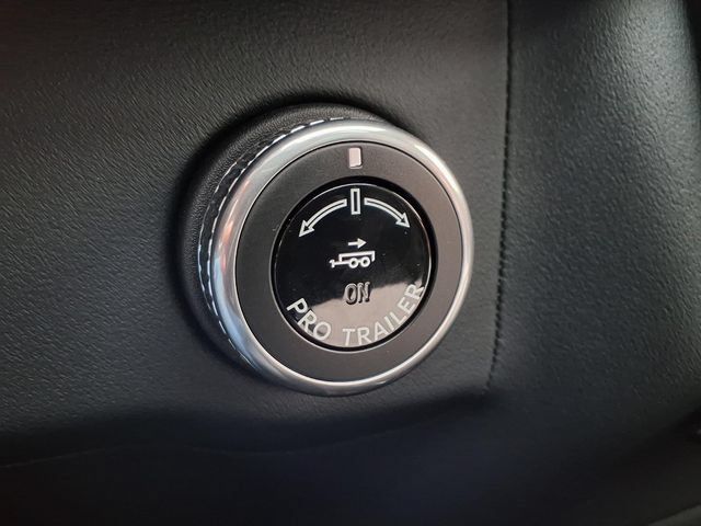 New 2025 Lincoln Navigator Reserve w/ Jet Appearance Package AWD/4WD image 15