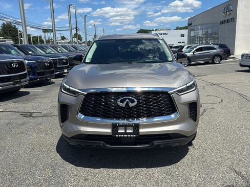 Certified 2024 INFINITI QX60 Luxe w/ Vision Package image 10