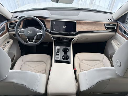 New 2026 Volkswagen Atlas SE image 16