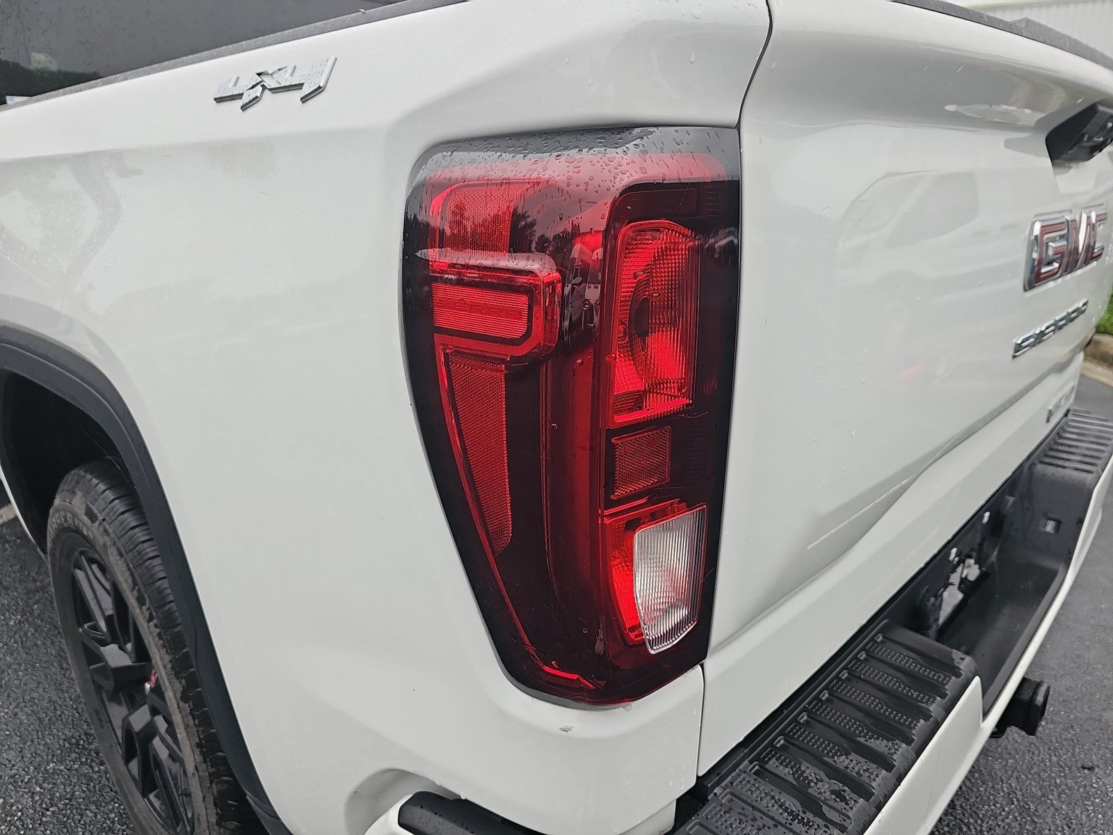 Used 2024 GMC Sierra 1500 Elevation AWD/4WD image 35