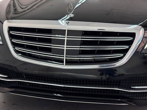Used 2018 Mercedes-Benz S 560 Sedan image 20