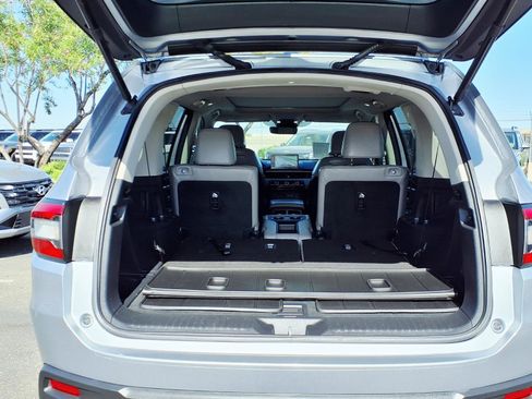 Used 2024 Honda Pilot Elite image 16