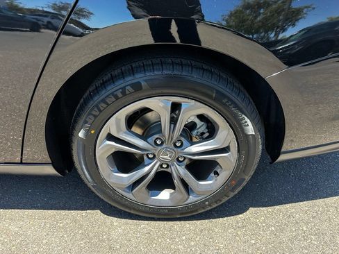 Used 2024 Honda Accord EX image 9