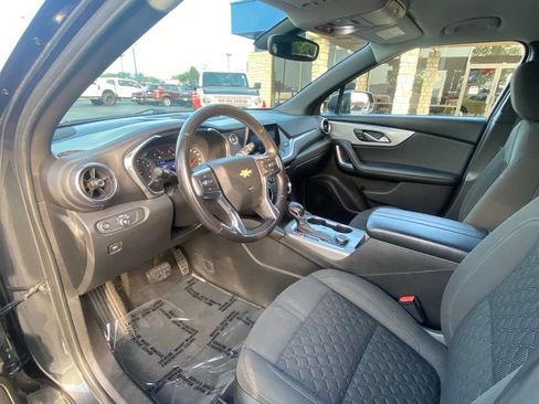 Used 2019 Chevrolet Blazer LT FWD image 13