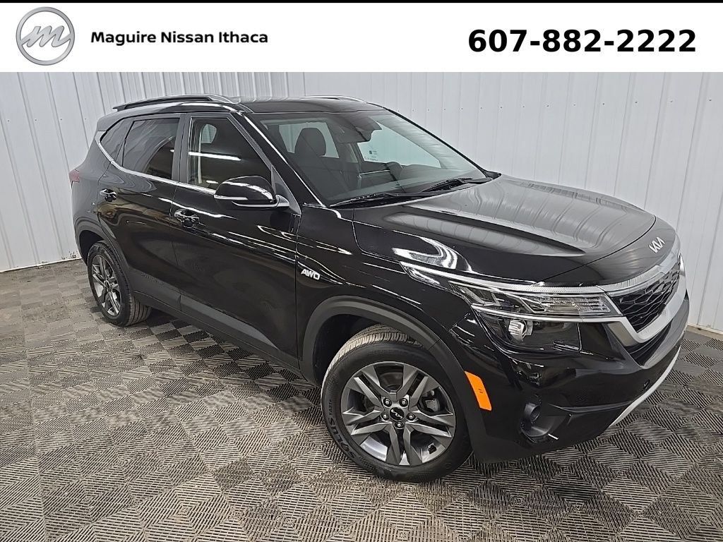 Used 2023 Kia Seltos S w/ Navigation Package AWD/4WD image 8