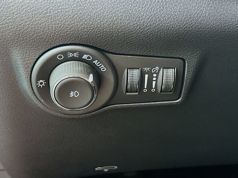 New 2026 Jeep Compass Latitude AWD/4WD image 10