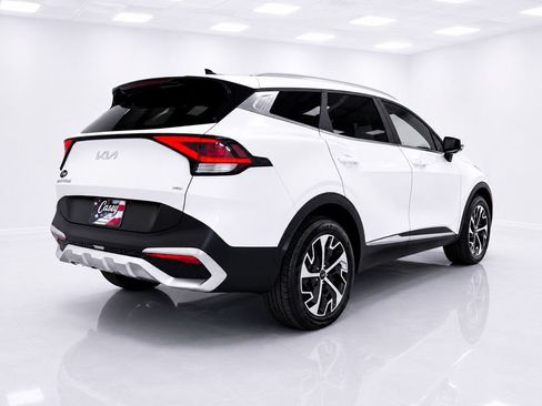 Used 2023 Kia Sportage EX AWD/4WD image 5