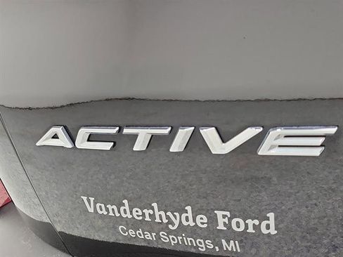 Used 2023 Ford Escape Active w/ Tech Pack #2 image 6