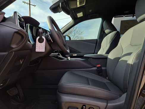 New 2026 Lexus TX 350 AWD image 16