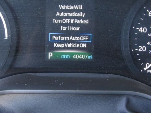 Used 2024 Toyota Sienna XLE image 31