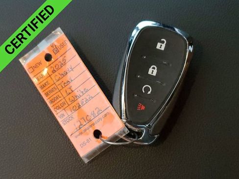 Certified 2025 Chevrolet Trax LT w/ Driver Confidence Package image 36