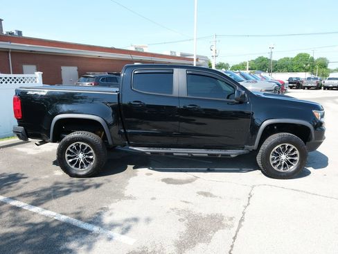 Used 2022 Chevrolet Colorado ZR2 AWD/4WD image 2