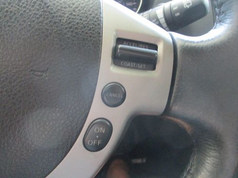 Used 2012 Nissan Rogue SL AWD/4WD image 39
