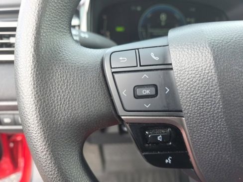 Certified 2025 Toyota Camry LE image 15