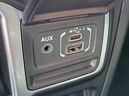 Used 2023 Jeep Gladiator Sport AWD/4WD image 20